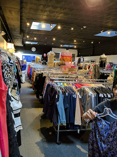 Thrift Store «Goodwill Second Debut Carytown», reviews and photos