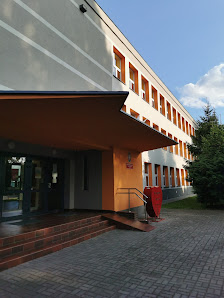 Szkoła Podstawowa nr 5 im. Dzieci Polskich - budynek 2 Kujawska 18, 64-920 Piła, Polska