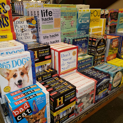 Book Store «Barnes & Noble», reviews and photos, 624 S Green River Rd, Evansville, IN 47715, USA