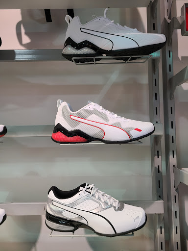 Sporting Goods Store «Nike Factory Store», reviews and photos, 11656 NE Executive Dr, Edinburgh, IN 46124, USA