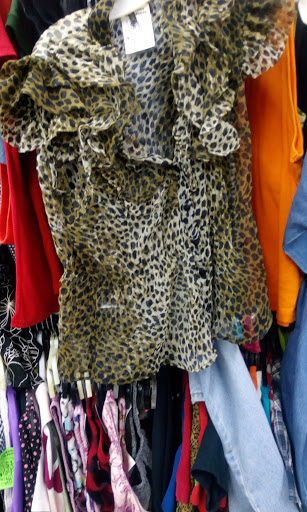 Thrift Store «Dav Thrift Store», reviews and photos, 1749 S Campbell Ave, Springfield, MO 65807, USA