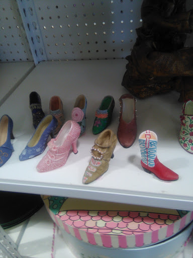 Thrift Store «Goodwill - Maple Grove: Dunkirk Lane N», reviews and photos, 9530 Dunkirk Ln N, Maple Grove, MN 55311, USA