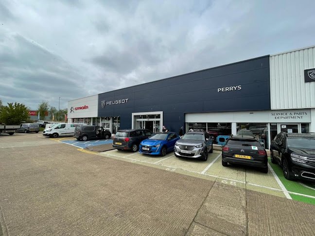 Comments and reviews of Perrys Milton Keynes Peugeot