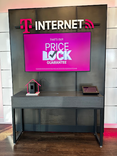 T-Mobile image