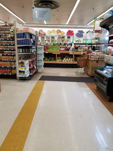 Supermarket «Best Market Franklin Square», reviews and photos, 696 Dogwood Ave, Franklin Square, NY 11010, USA