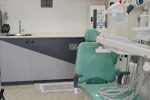Desai Dental Care (Dr. Priyal Desai) image