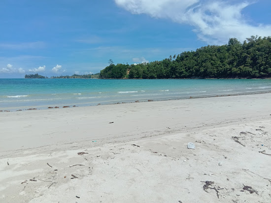 Kelambu Beach