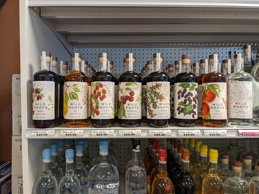 Liquor Store «North Salem Beverage», reviews and photos, 2829 Lancaster Dr NE, Salem, OR 97305, USA