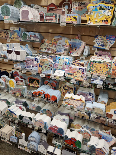 Gift Shop «Shady Maple Gift Shop», reviews and photos, 129 Toddy Dr, East Earl, PA 17519, USA