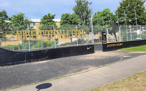 Zlatan Court image