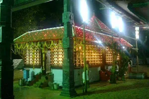 Kamburam Sree Kurumba Bhagavathi Temple image