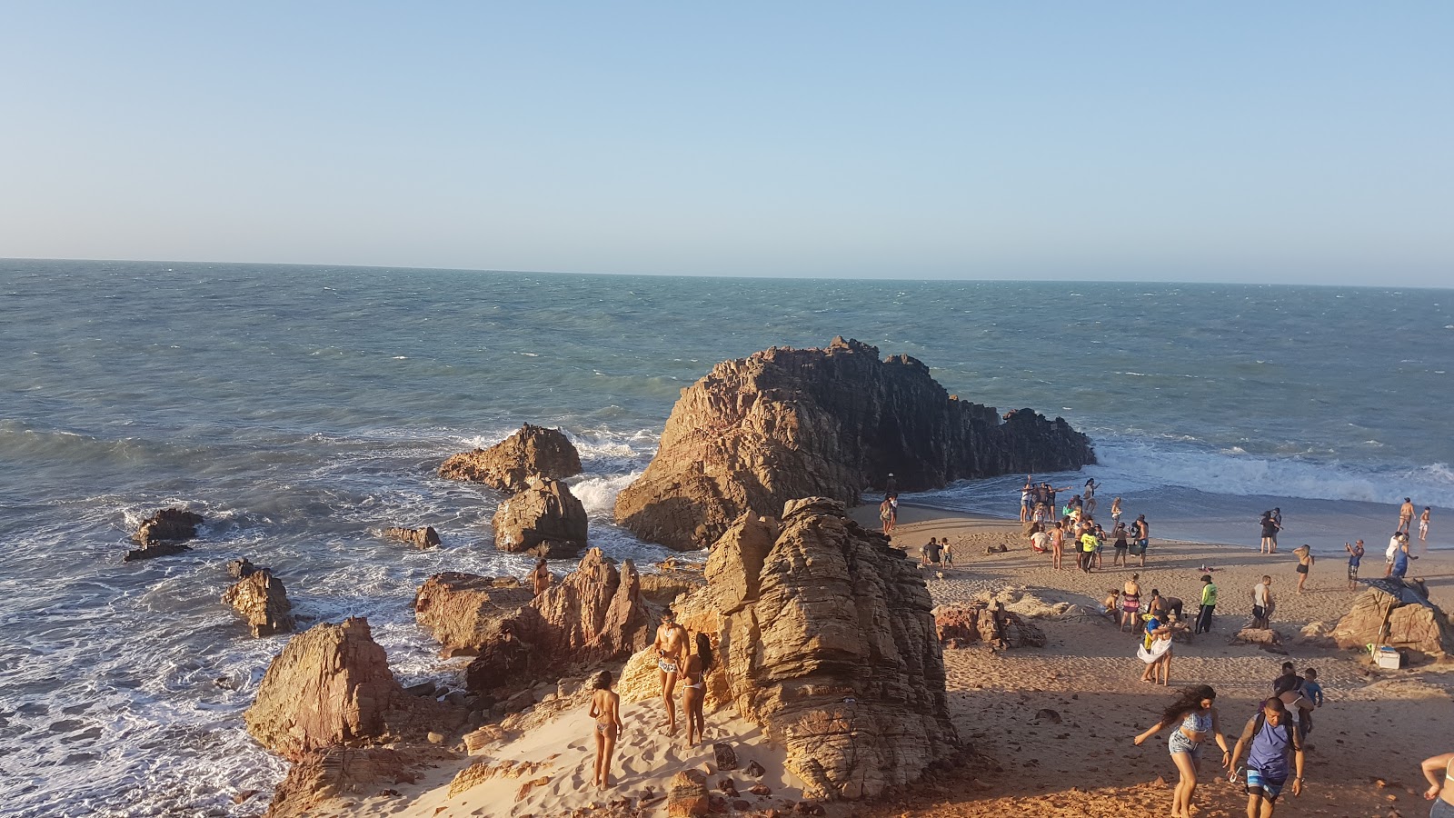 Foto van Praia Da Vitoria met turquoise puur water oppervlakte