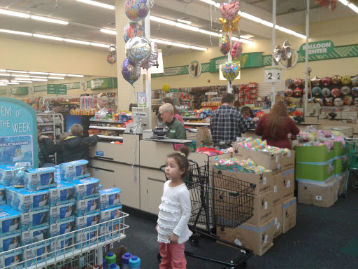 Dollar Store «Dollar Tree», reviews and photos, 1321 Marvin Rd NE, Lacey, WA 98516, USA