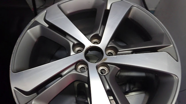 Reviews of AutoSpotted Alloy Wheel Repair in Birmingham - Auto repair shop