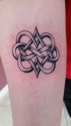 Tattoo Shop «Studio 13 Tattoo», reviews and photos, 416 W Coliseum Blvd, Fort Wayne, IN 46805, USA