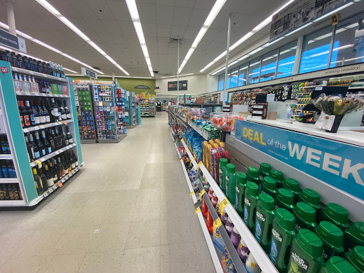 Drug Store «Walgreens», reviews and photos, 16741 Canal Rd, Charter Twp of Clinton, MI 48038, USA
