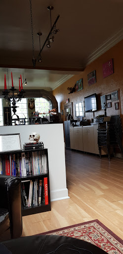 Tattoo Shop «I Ov Thee Dragon Tattoo And Body Piercing Studio», reviews and photos, 614 6th St, Racine, WI 53403, USA