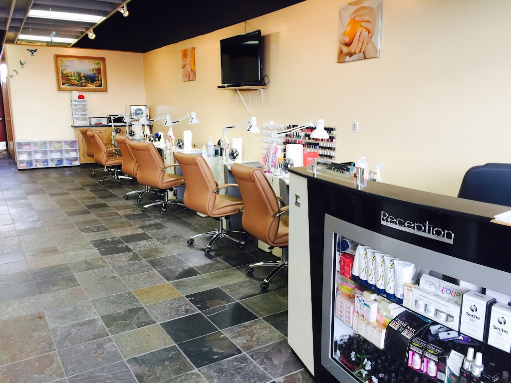 Grand Nails & Spa 82070