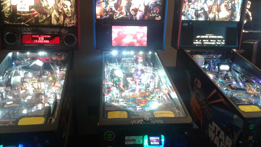 Movie Theater «Regal Cinemas West Town Mall 9», reviews and photos, 7600 Kingston Pike #1520, Knoxville, TN 37919, USA