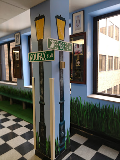 Community Center «Jewish Community Center of Metropolitan Detroit», reviews and photos, 6600 W Maple Rd, West Bloomfield Township, MI 48322, USA