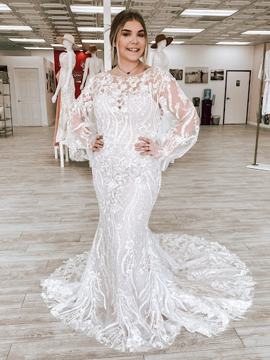 Bridal Shop «Strut Bridal Salon - Sizes 12+», reviews and photos, 226 W Southern Ave, Tempe, AZ 85282, USA