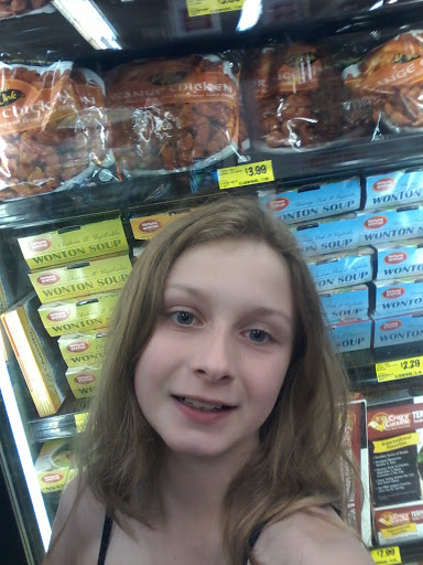 Grocery Store «Grocery Outlet Bargain Market», reviews and photos, 1700 Capitol Ave, Sacramento, CA 95811, USA