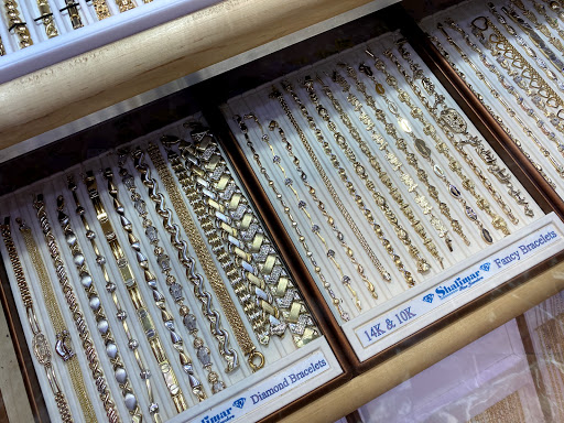 Wholesale Jeweler «Shalimar Jewelers», reviews and photos, 7851 N 56th St, Tampa, FL 33617, USA
