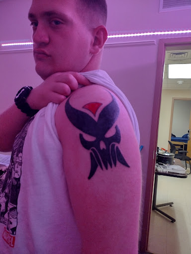 Tattoo Shop «TWISTED APPLE TATTOO INC.», reviews and photos, 1104 Grant Ave, Junction City, KS 66441, USA