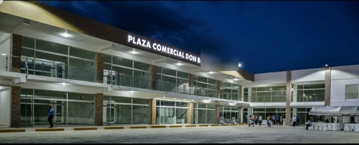 Plaza Comercial Don Carlos
