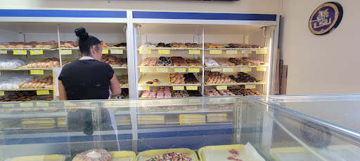 Bakery «Donut King», reviews and photos, 3716 Howell Branch Ct, Winter Park, FL 32792, USA