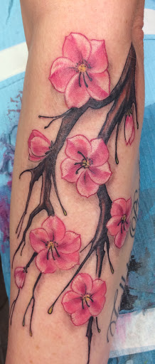 Tattoo Shop «Revolution Studios Tattoo Shop», reviews and photos, 4601 S 50th St #308, Omaha, NE 68117, USA