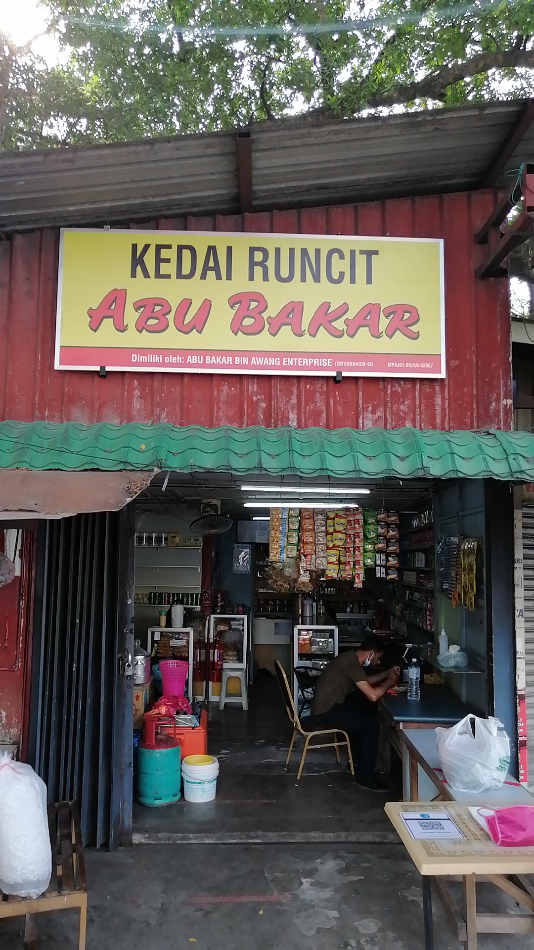 Kedai Runcit Abu Bakar