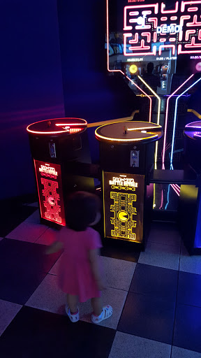 Movie Theater «Starplex 12 (EVO Entertainment Group)», reviews and photos, 1250 Wonder World Dr, San Marcos, TX 78666, USA