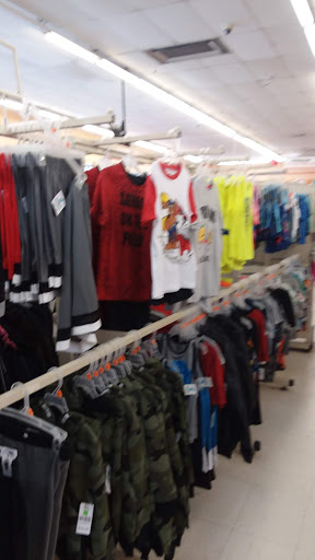 Discount Store «Family Dollar», reviews and photos, 1175 Main St, Clinton, MA 01510, USA