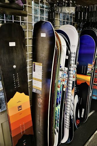 Outdoor Sports Store «Mountain to Sound Outfitters», reviews and photos, 3602 SW Alaska St, Seattle, WA 98126, USA