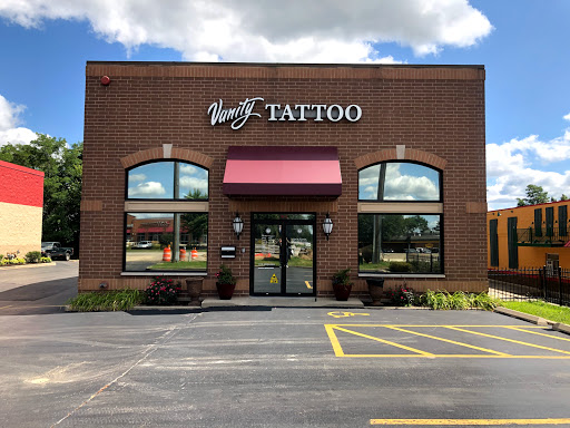 Tattoo Shop «Vanity Tattoo», reviews and photos, 28 S Western Ave, Carpentersville, IL 60110, USA