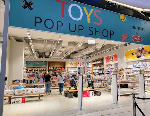 TOYS Pop Up Shop