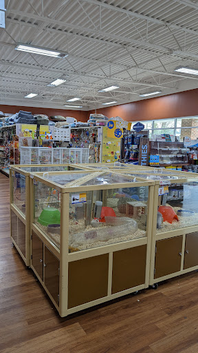 Pet Supply Store «Pet Supermarket», reviews and photos, 3316 Battleground Ave, Greensboro, NC 27410, USA