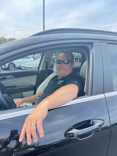 Kia Dealer «Kia of Puyallup», reviews and photos, 111 Valley Ave NE, Puyallup, WA 98372, USA