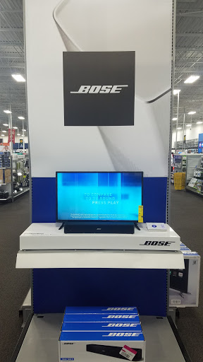 Electronics Store «Best Buy», reviews and photos, 1876 S Randall Rd, Geneva, IL 60134, USA