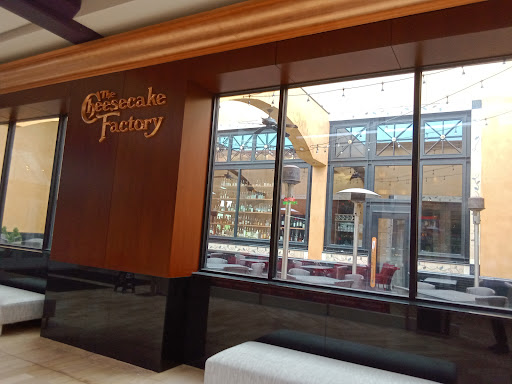 Restaurant «The Cheesecake Factory», reviews and photos, 5000 Shelbyville Rd, Louisville, KY 40207, USA
