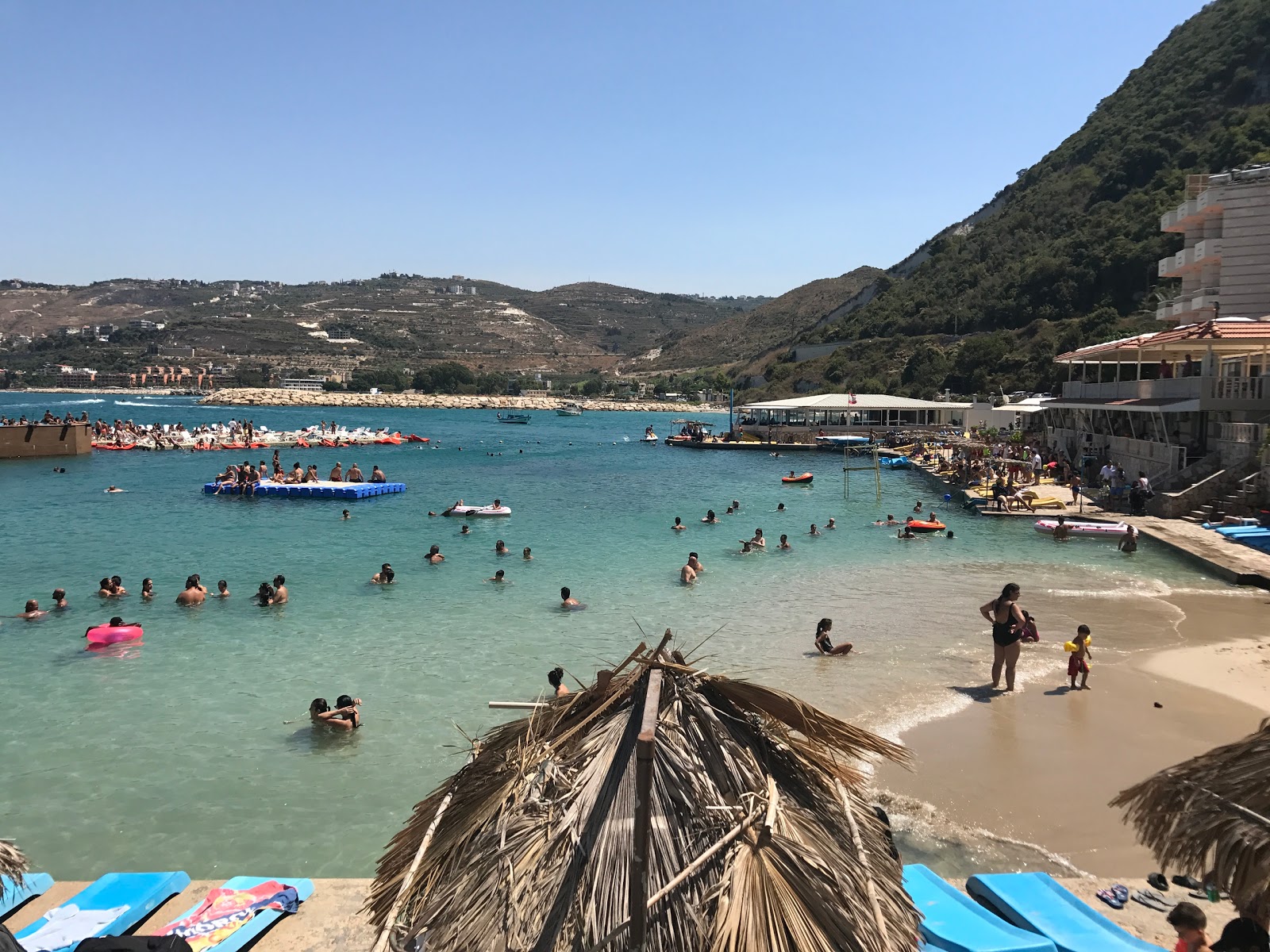 Foto de Playa Rocca Marina con brillante arena fina superficie