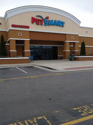 PetSmart, 6243 College Dr, Suffolk, VA 23435, USA, 