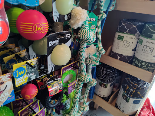 Pet Supply Store «Fetch Pet Supplies & Gifts», reviews and photos, 1332 E Republic Rd, Springfield, MO 65804, USA