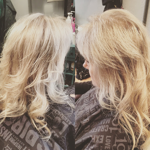 Beauty Salon «Serendipity beauty salon», reviews and photos, 553 NW U.S. 101, Lincoln City, OR 97367, USA