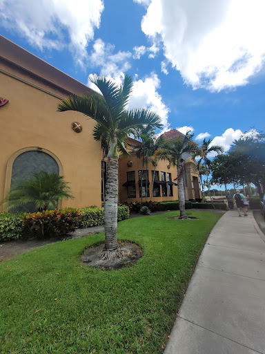 Restaurant «The Cheesecake Factory», reviews and photos, 11800 Lake Victoria Gardens Ave, Palm Beach Gardens, FL 33410, USA