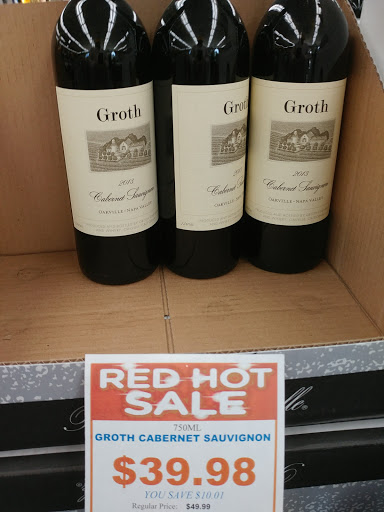 Liquor Store «Savway Liquors», reviews and photos, 3821 York Rd, Oak Brook, IL 60523, USA