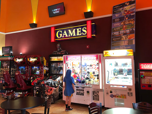 Movie Theater «Regal Cinemas River Point 14 & RPX», reviews and photos, 3565 S Platte River Dr, Sheridan, CO 80110, USA