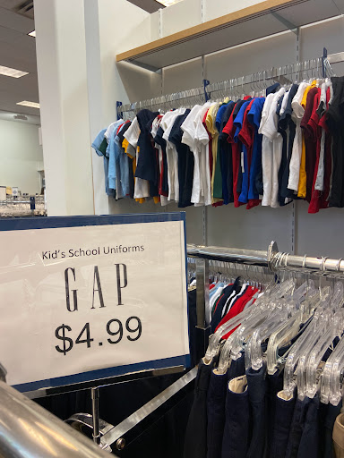 Clothing Store «Gap», reviews and photos, 2050 Global Way, Hebron, KY 41048, USA