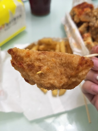 偉哥鹽酥雞-靜宜店 的照片